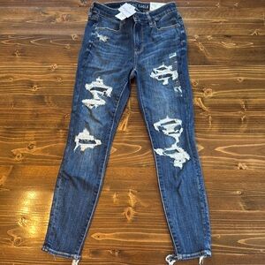 NWT American Eagle Distressed High Rise Jeggings